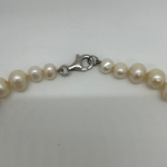 Cultured Pearl Necklace With Sterling Silver Lobster Clasp 18" Freshwater - Picture 13 of 14